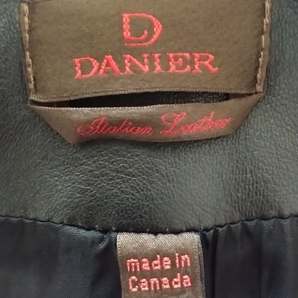 Women's Danier black Italian leather jacket - size S, excellent condition - Picture 3 of 13